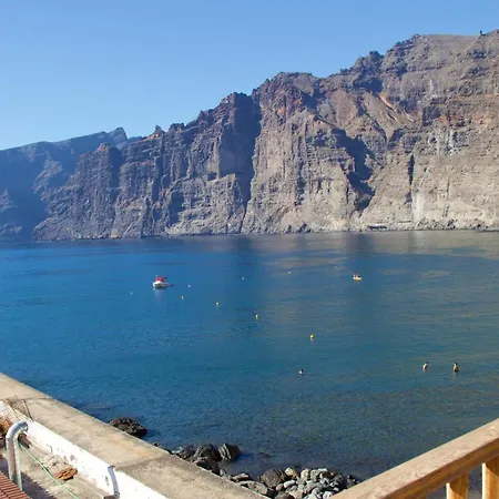 Апартаменты Luxury Beachfront Ocean View *