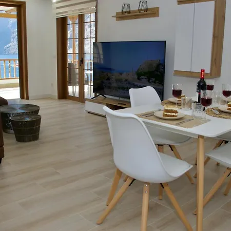Апартаменты Luxury Beachfront Ocean View Акантиладо-де-Лос-Хигантес