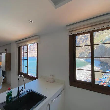 Luxury Beachfront Ocean View Акантиладо-де-Лос-Хигантес